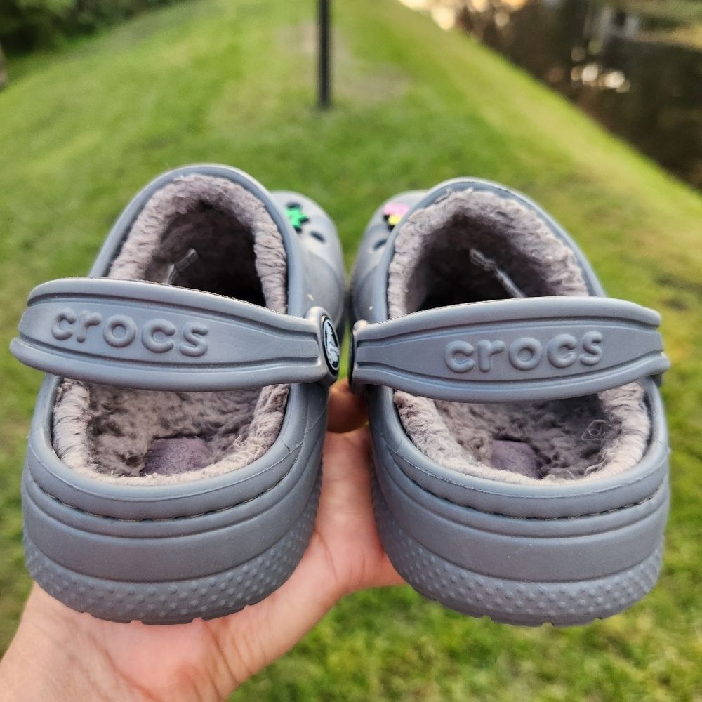 Crocs Kids Classic Baya Gray Lined Dual Clogs Charms Included Size C10 4-5 Years - Picture 7 of 15